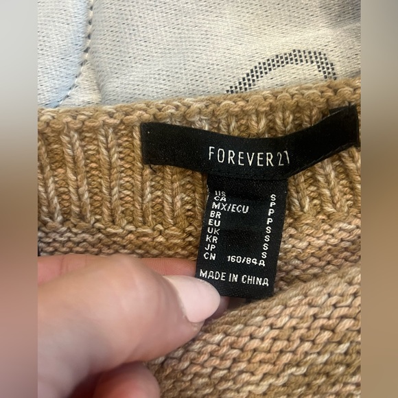 Forever 21 knit crop top - Picture 4 of 4